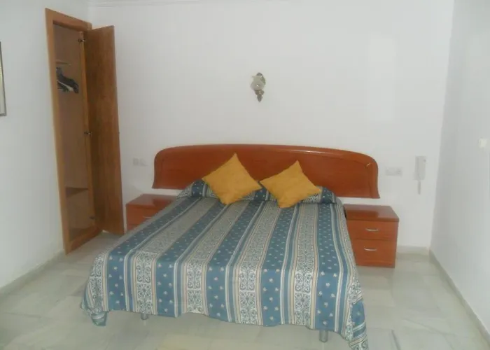 Centro Sol Konukevi Cadiz
