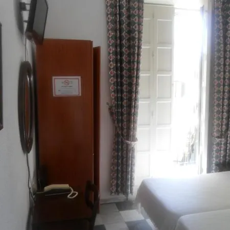 Centro Sol بيت ضيافة كاديز